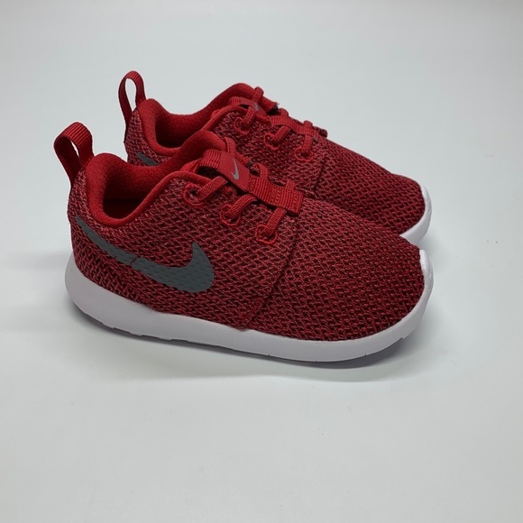 New Nike Roshe One Red Toddler Shoes - Picture 6 of 10